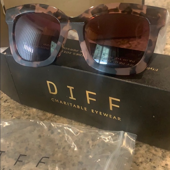 Diff Eyewear Accessories - Diff eyewear Carson HM-RG39P new